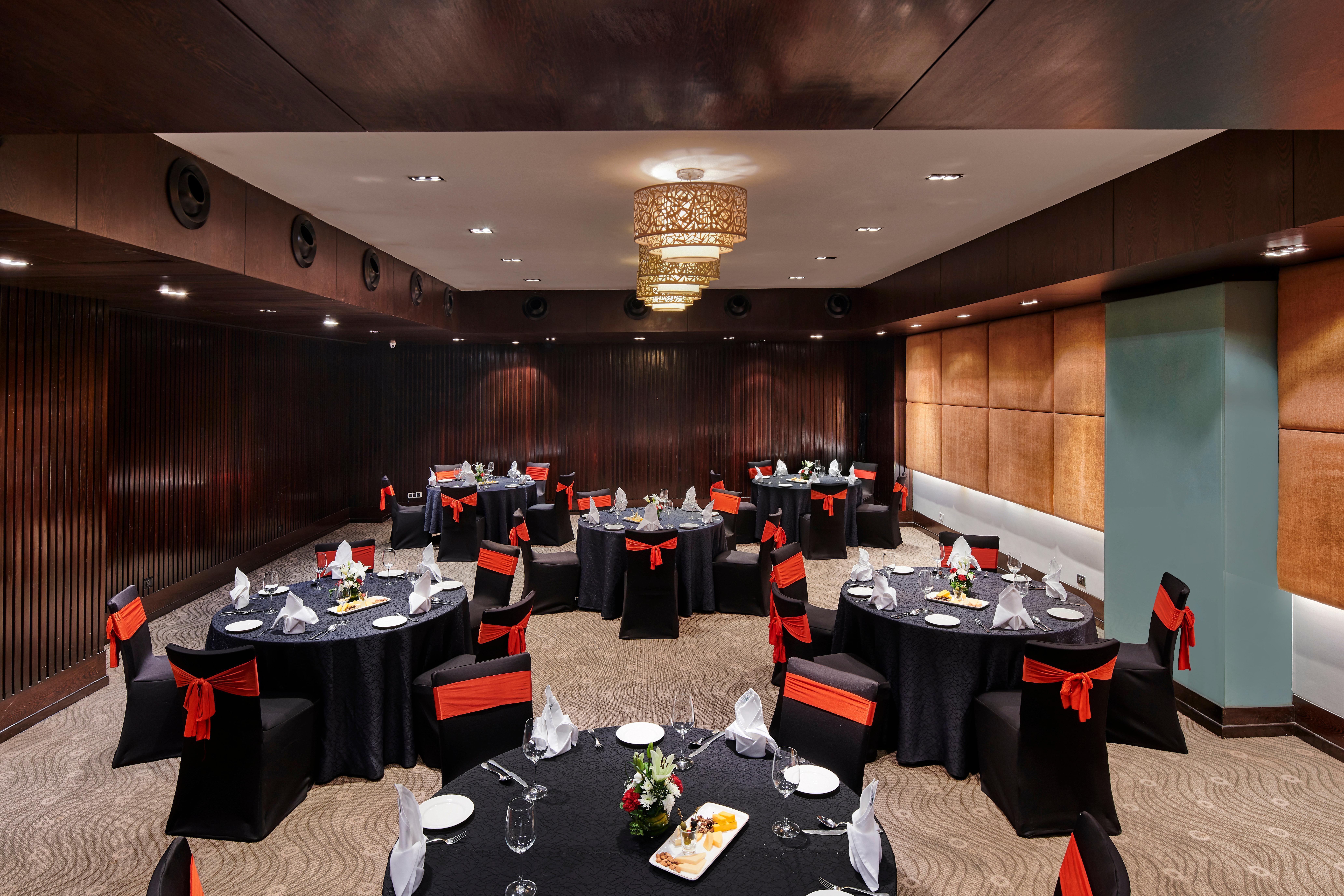 Holiday Inn Mumbai International Airport By Ihg Kültér fotó The Royal