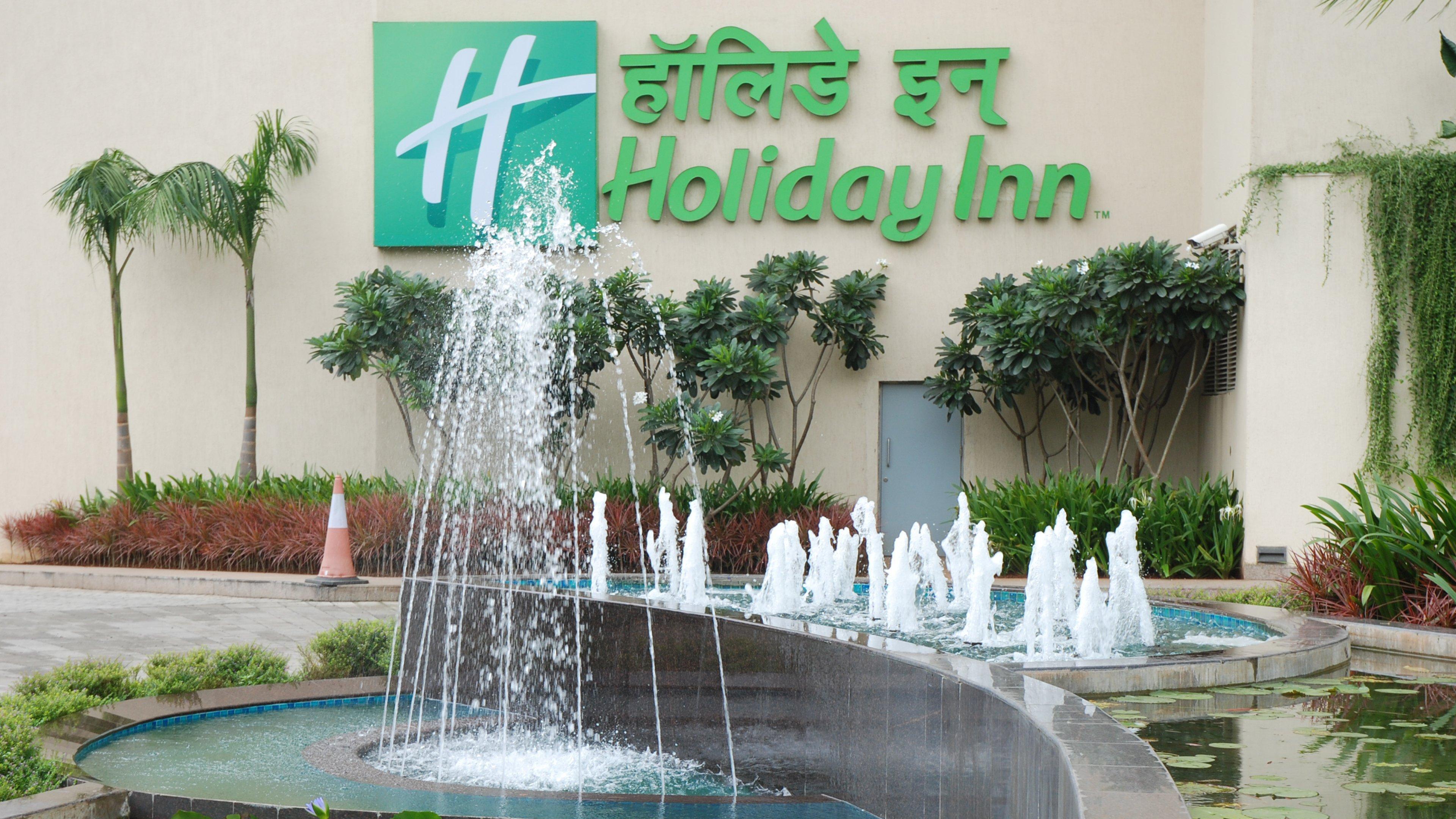 Holiday Inn Mumbai International Airport By Ihg Kültér fotó Holiday Inn New Delhi