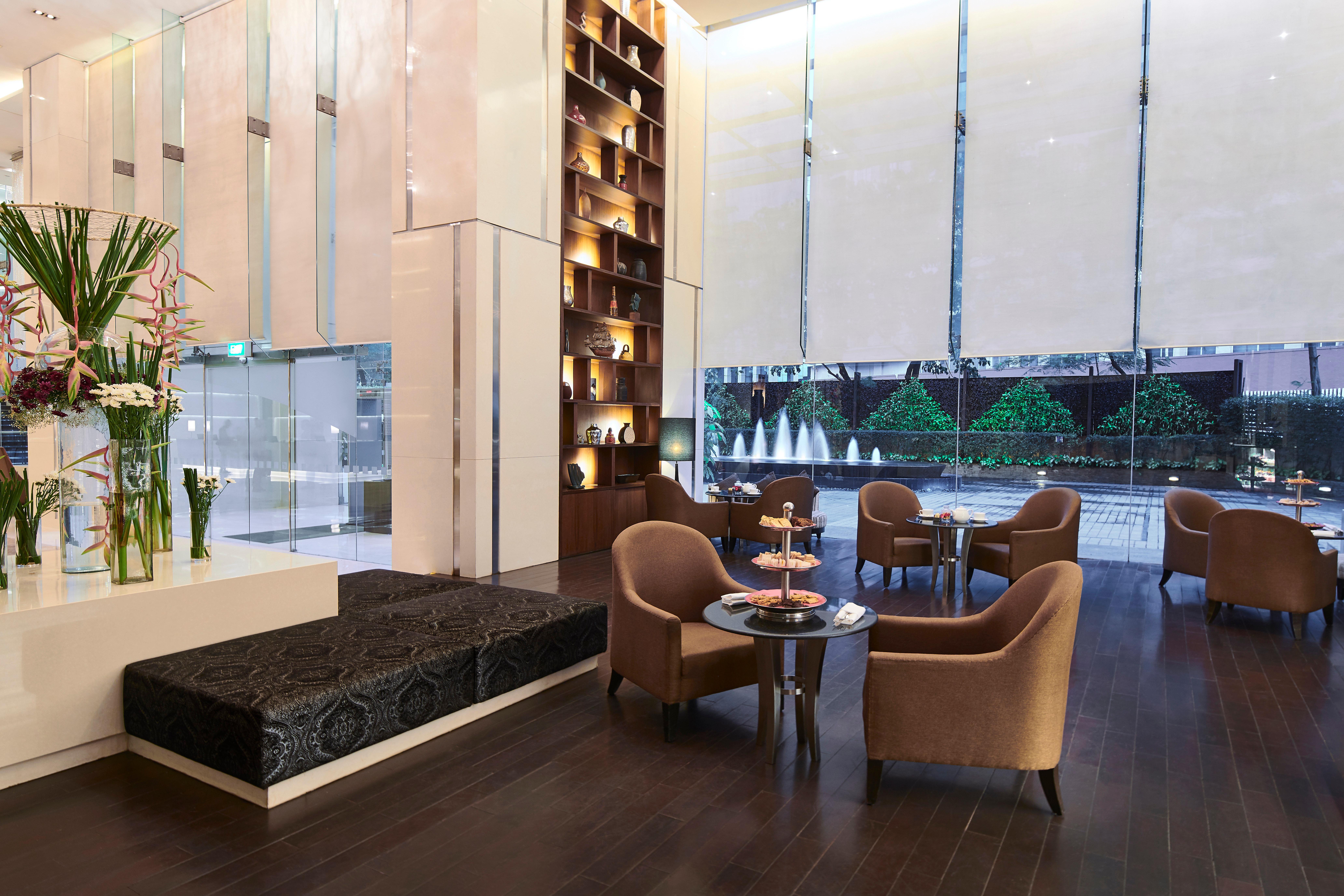 Holiday Inn Mumbai International Airport By Ihg Beltér fotó The lobby of the hotel